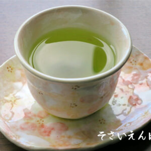 春の器で緑茶
