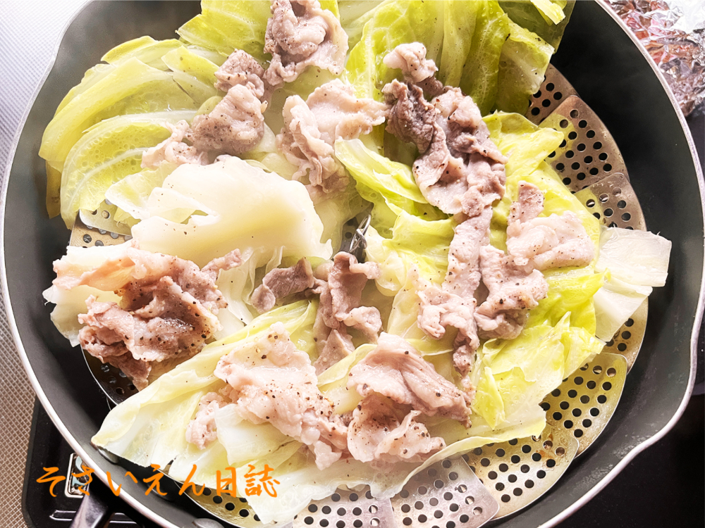 キャベツ蒸し 豚の小間切れ肉